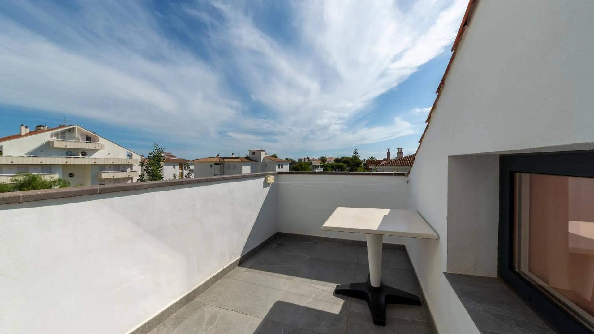 Apartamentos Sunway Apollo Sitges