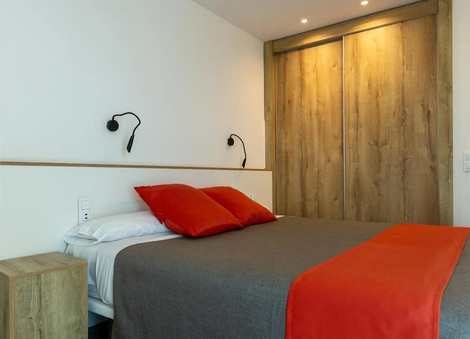Apartamentos Sunway Apollo Sitges